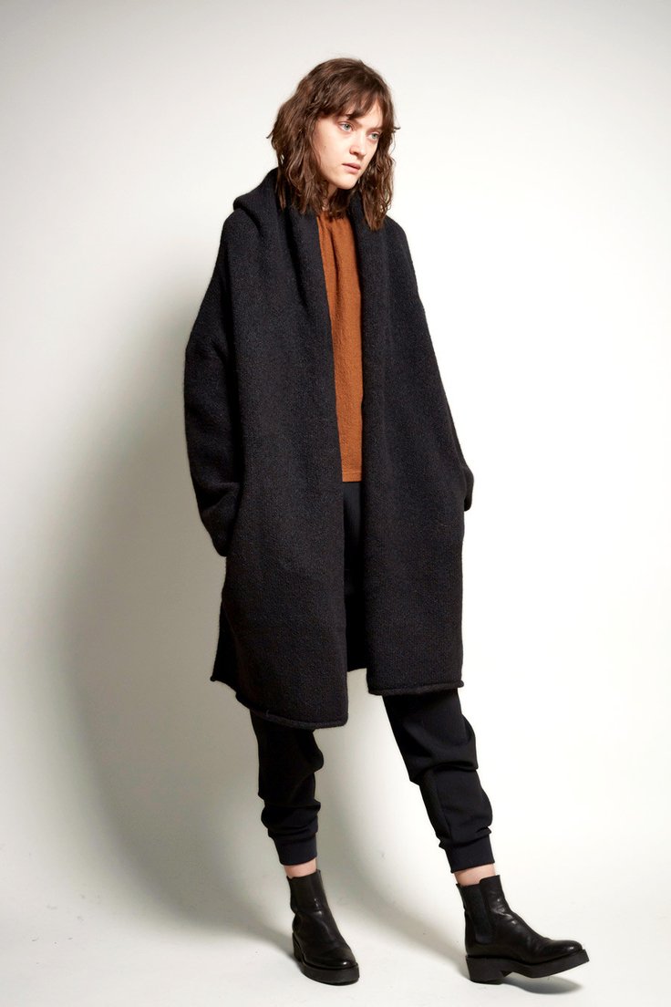 Very Goods | Lauren Manoogian Capote Coat in Black – Page 2 – No.6