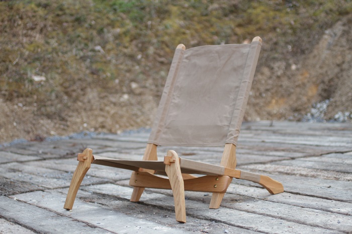 low foldable chair