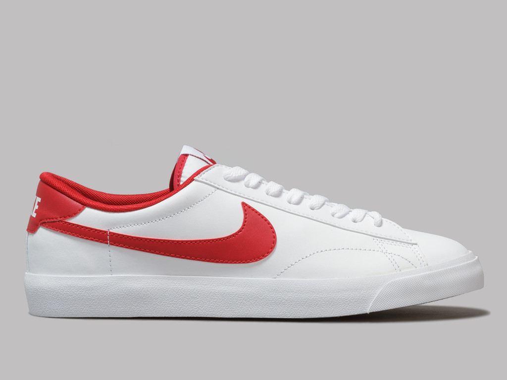 nike tennis red