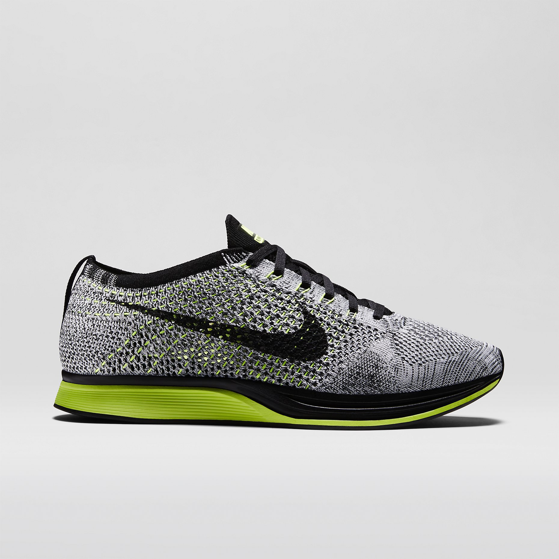 nike flyknit racer unisex running shoe