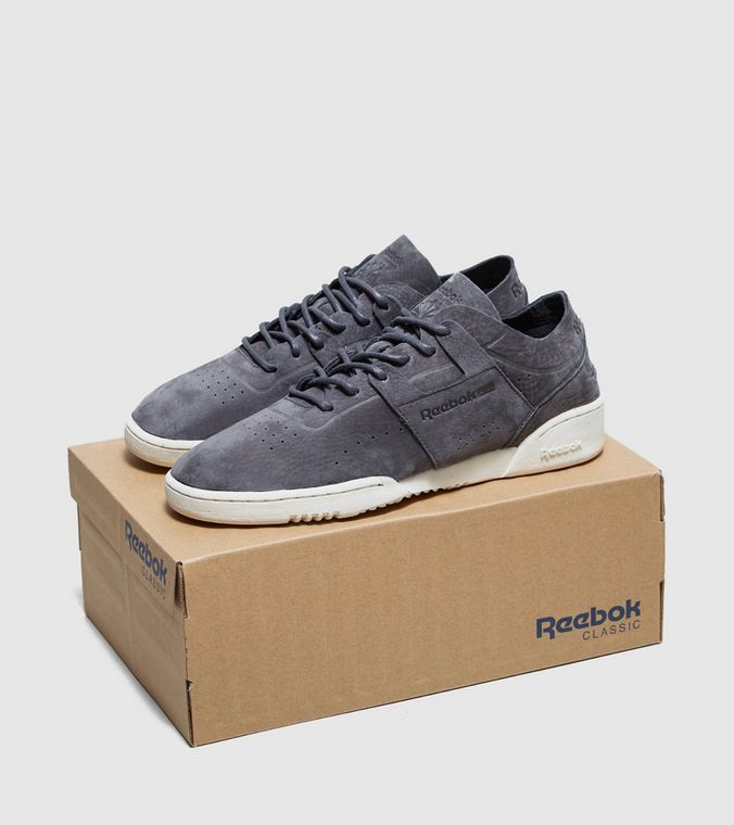 reebok workout size