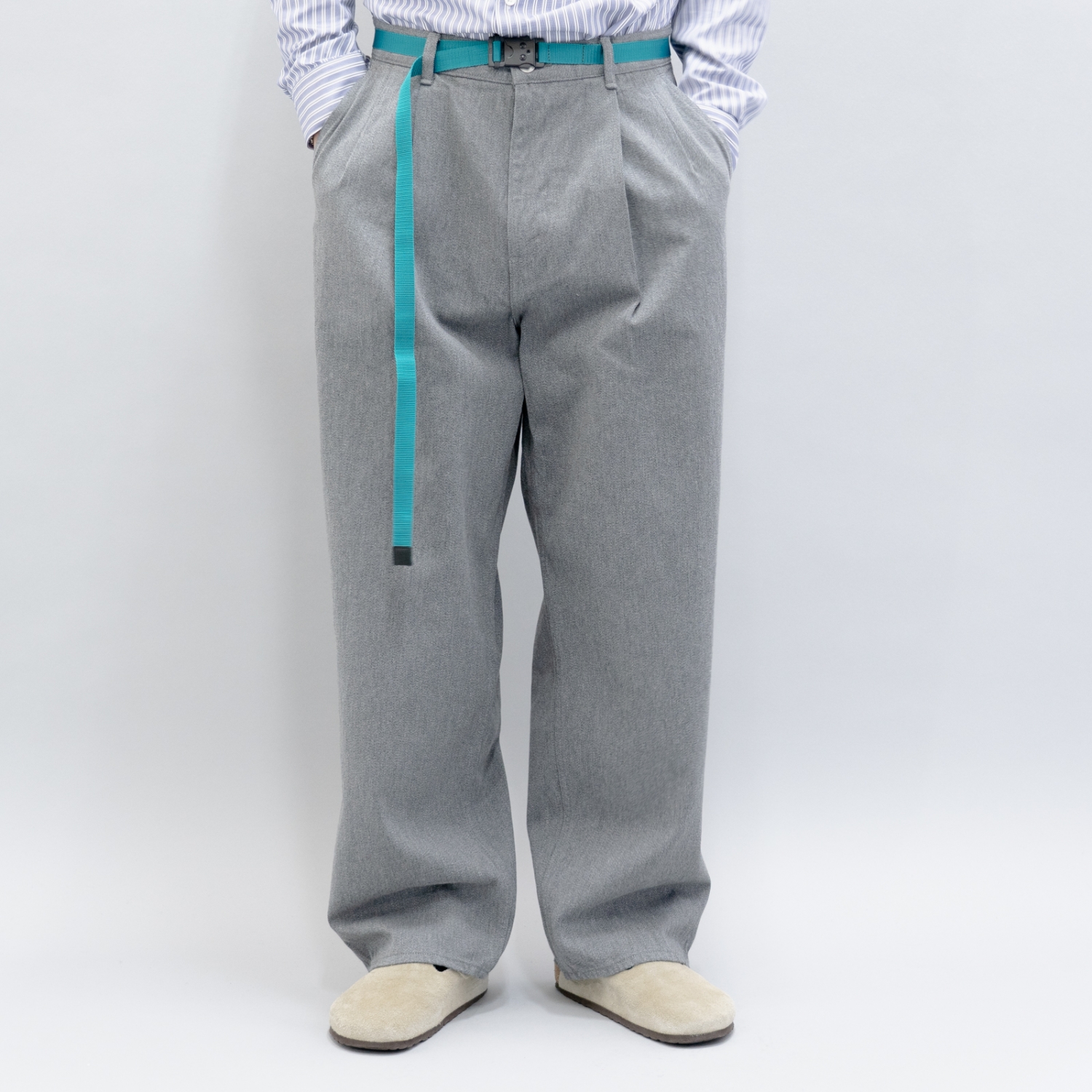 Very Goods | Graphpaper * Colorfast Denim 2Tuck Pants * Gray | public