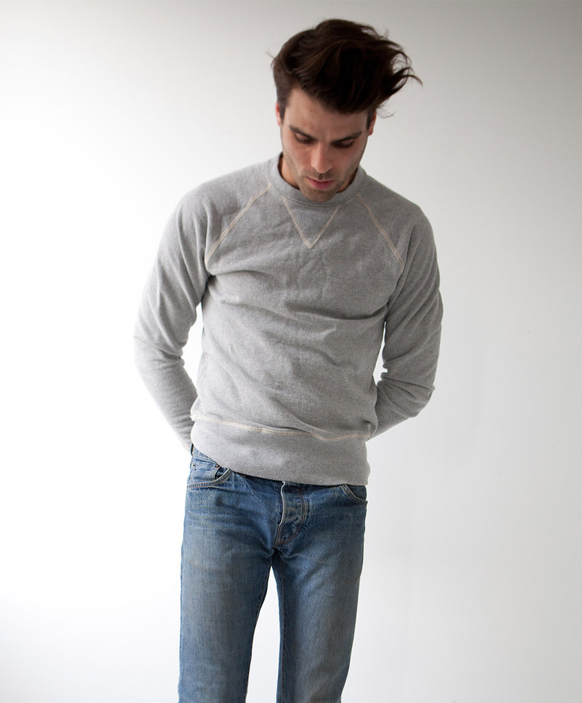 mens grey crew neck sweatshirt