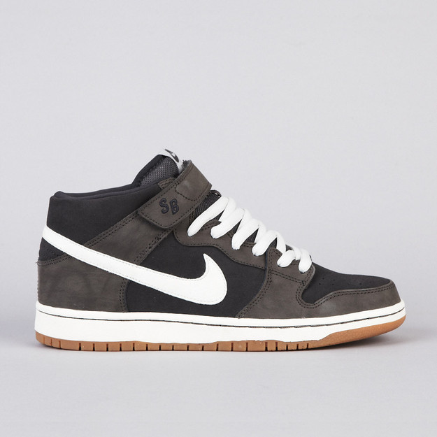 nike sb dunk mid pro