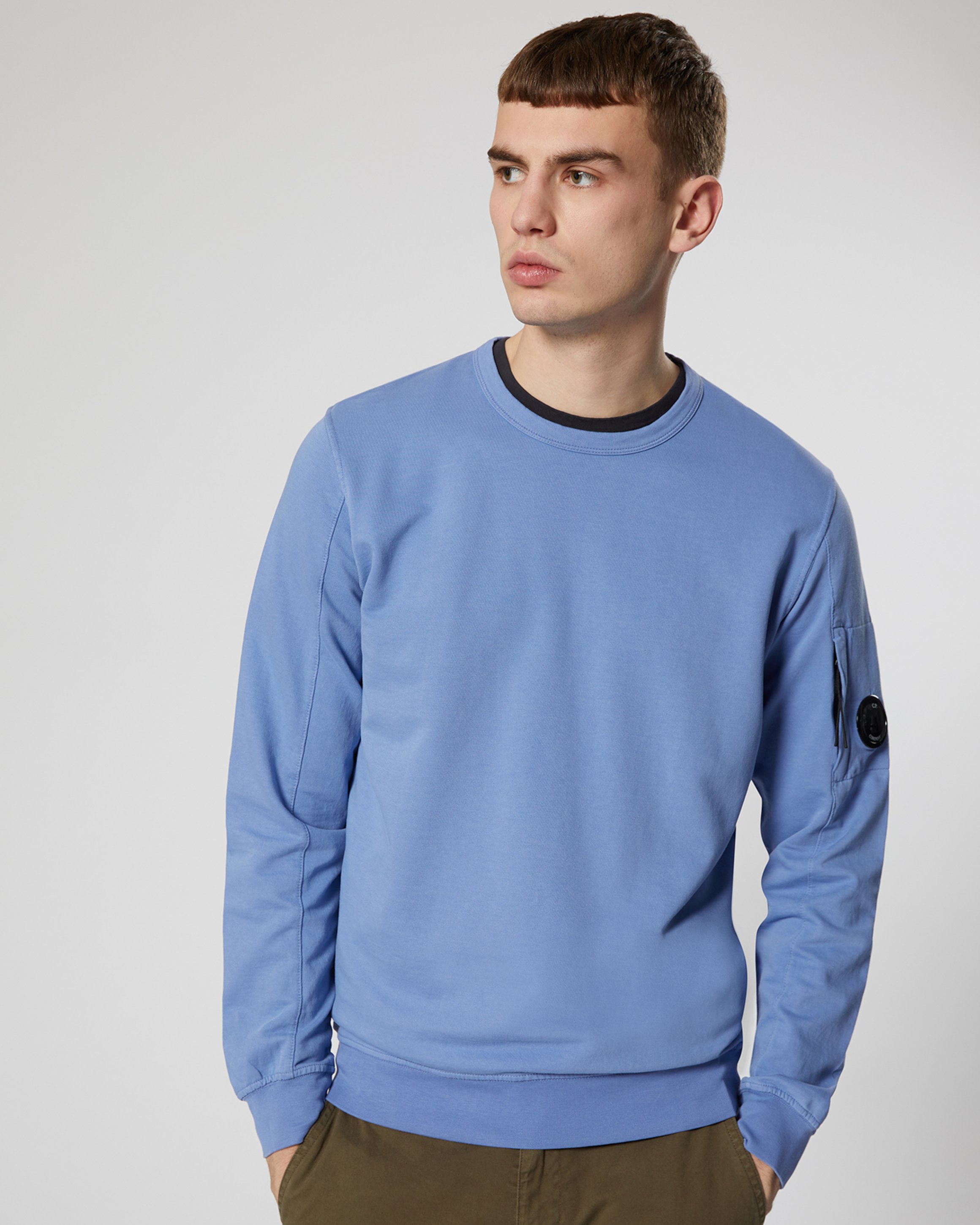 Very Goods Garment Dyed Light Fleece Lens Crew Sweatshirt In