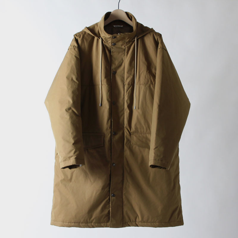 Very Goods | AURALEE FINX NYLON OX BATTING HOODED COAT BEIGE