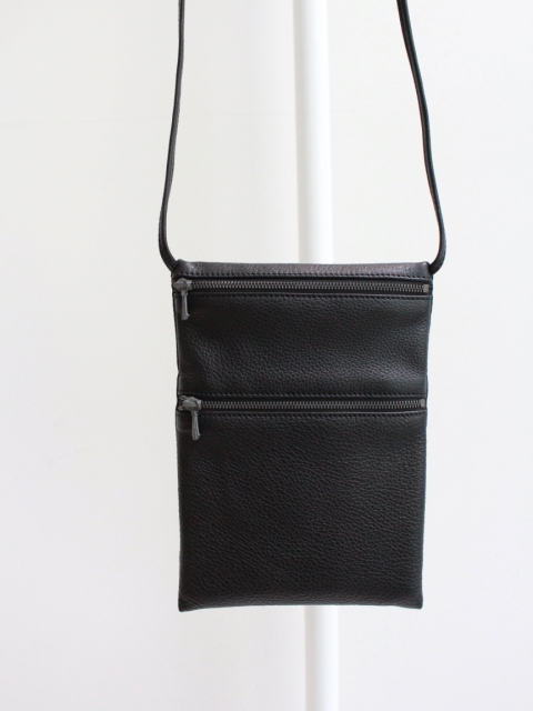 【美品】COMOLI パスポートケース COMOLI パスポートケース