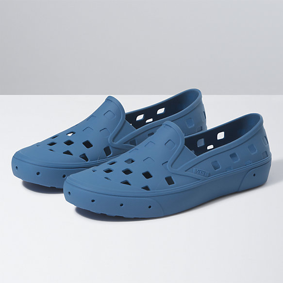 trek slip on vans