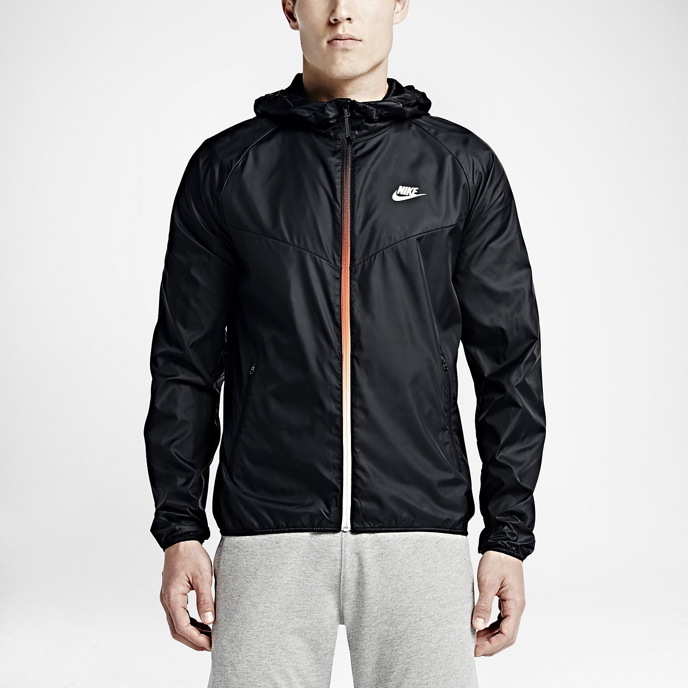 Very Goods | Nike T/F Lightweight Windrunner Men's Jacket. Nike Store