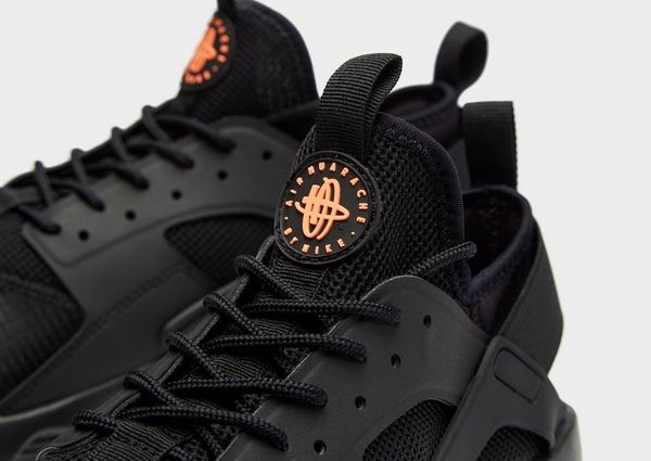 black huaraches jd