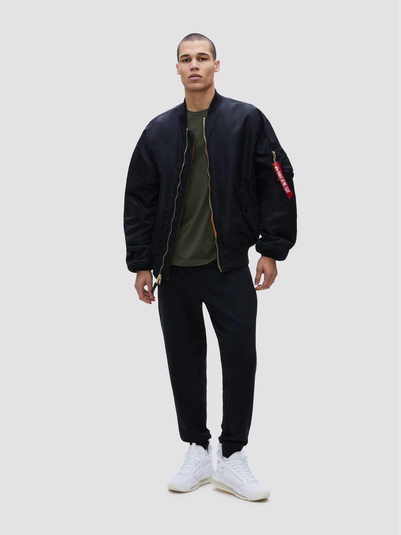 Very Goods  L-2B LOOSE BOMBER JACKET BLACK – Alpha Industries, Inc.