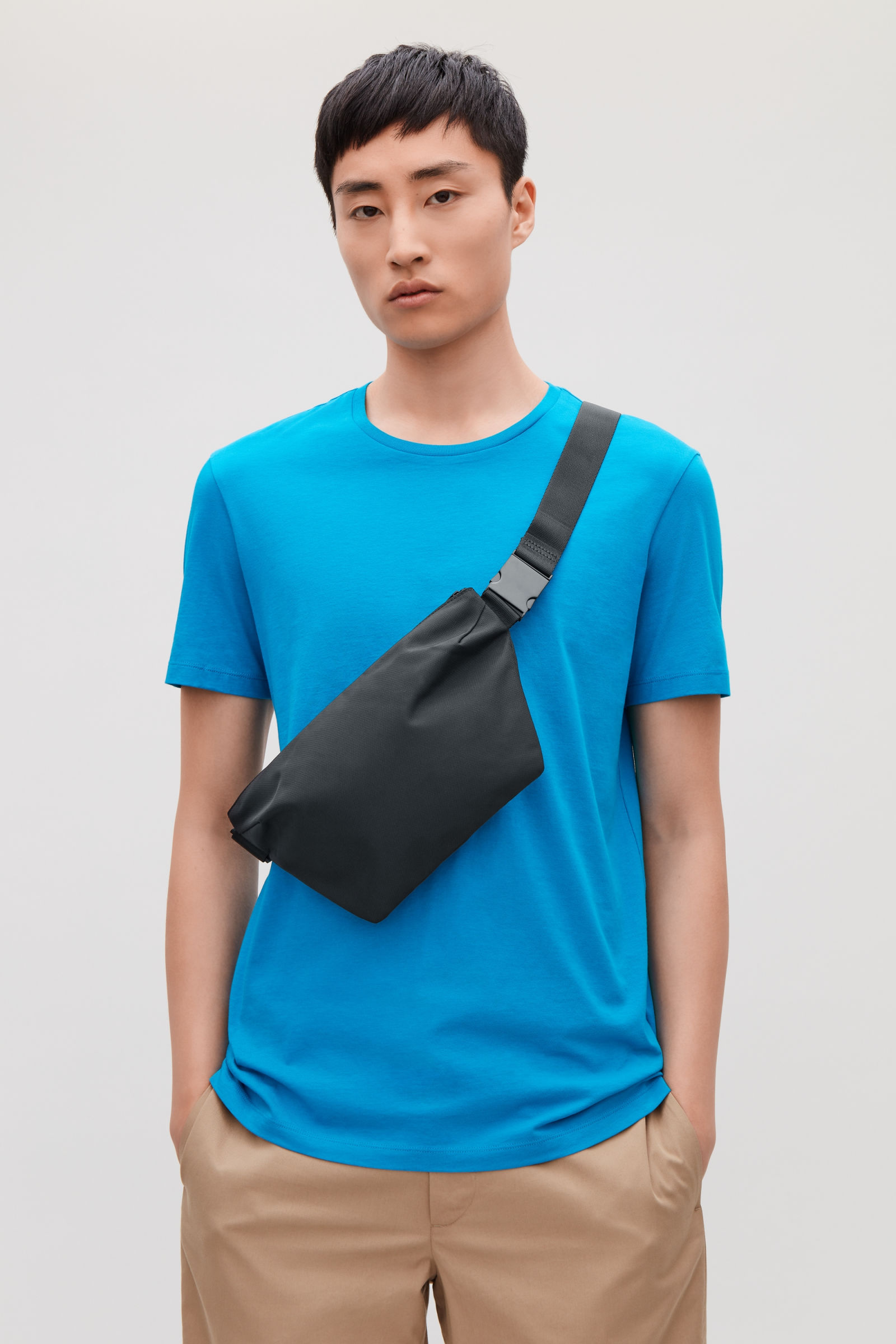 Very Goods ZIP UP BELT BAG Black Bags COS