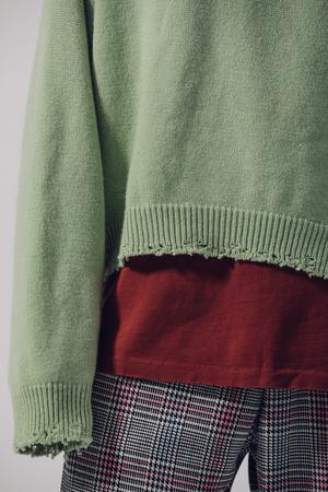 Very Goods Cropped Cashmere Wool Sweater Pale Green BARE KNUCKLES