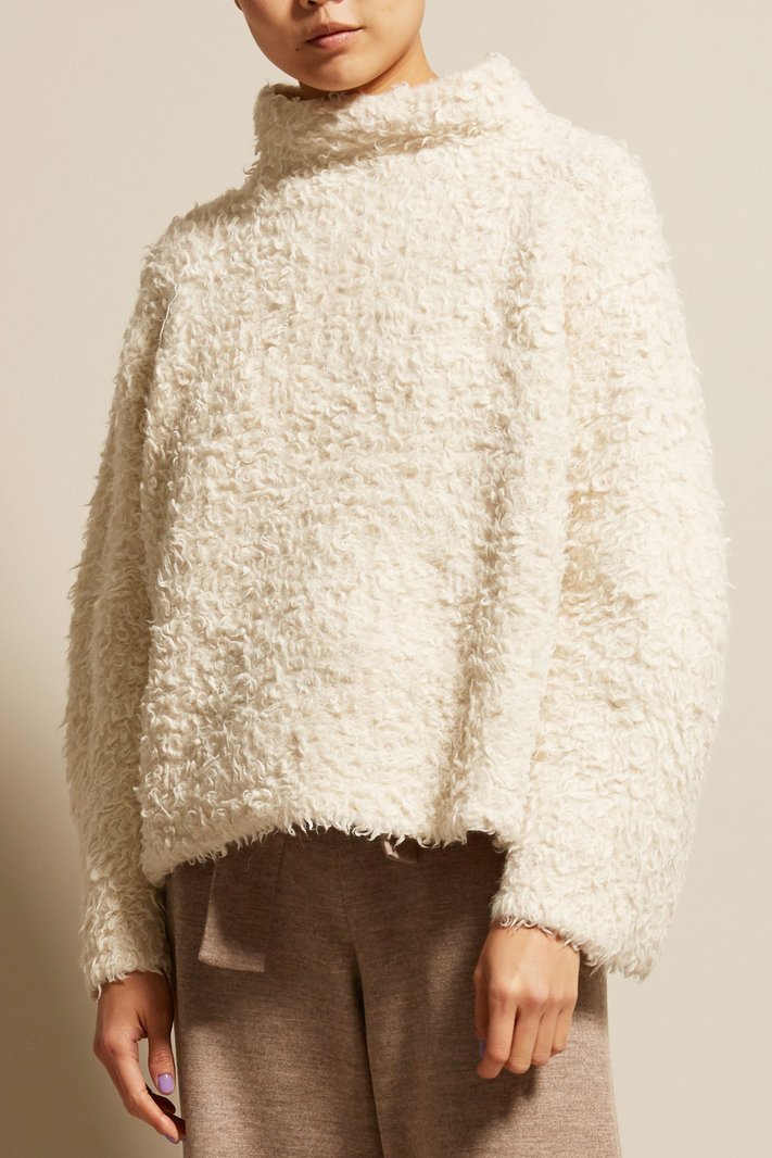 sherpa pullover in store