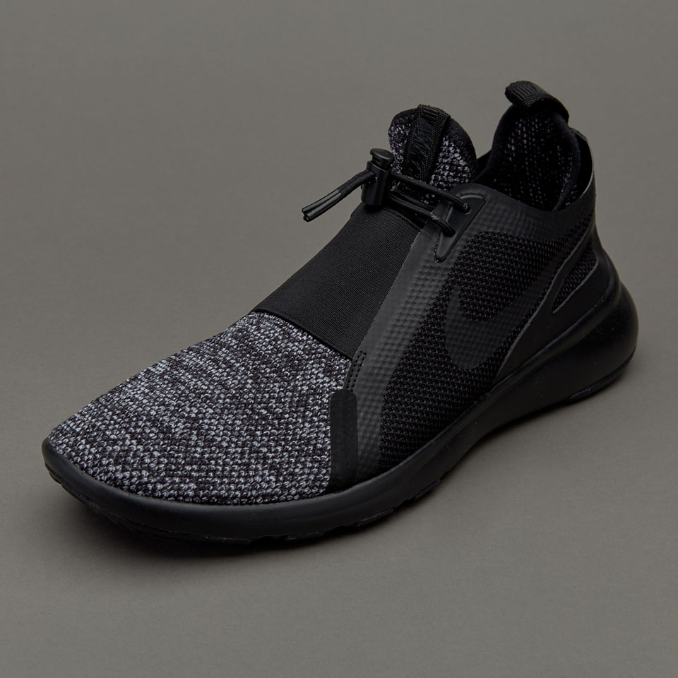 nike current slip on black