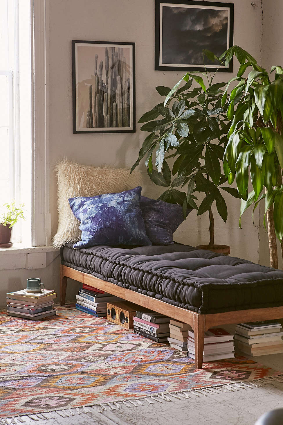 urban outfitters daybed