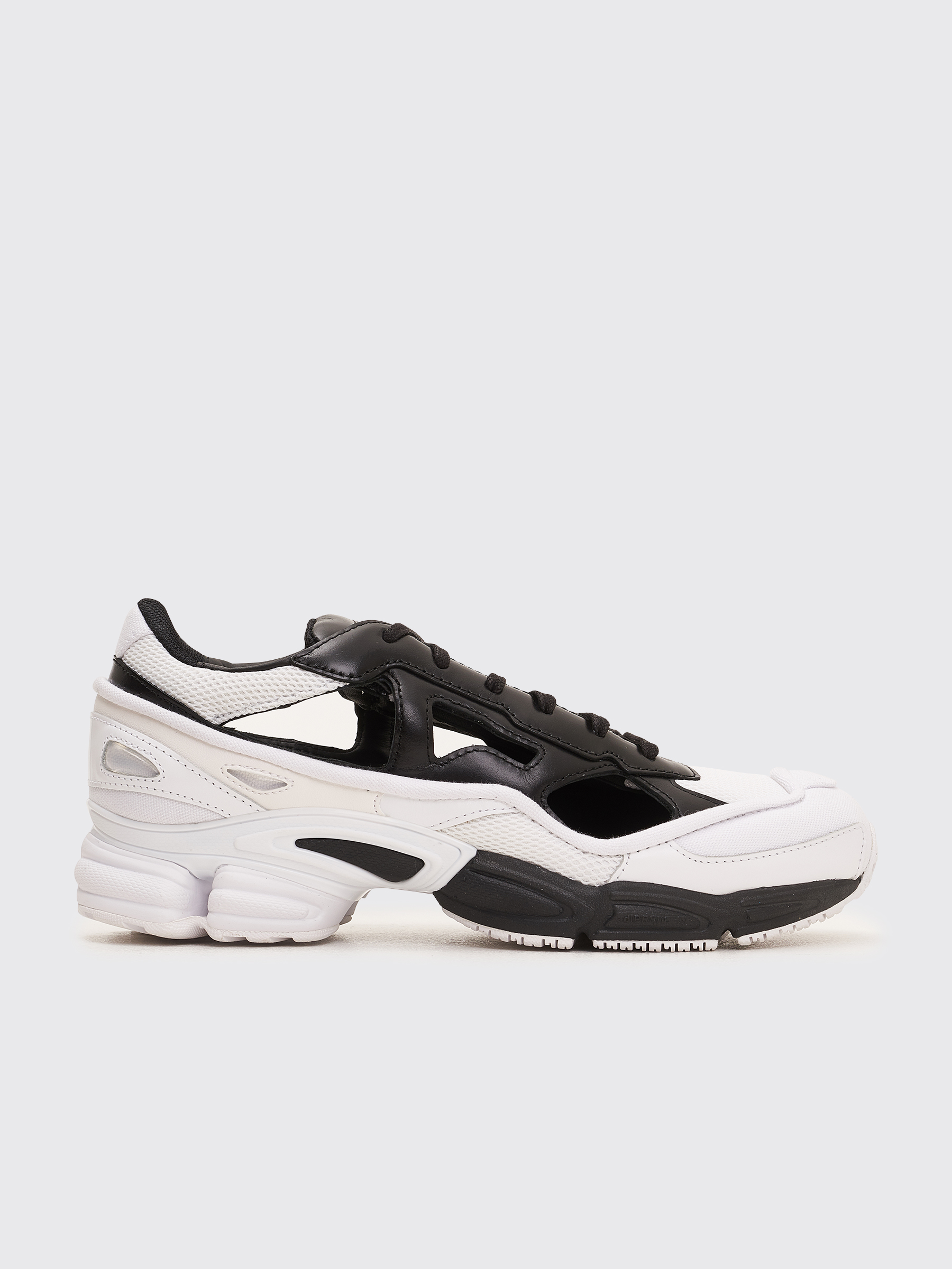 Very Goods Raf Simons Adidas RS Replicant Ozweego Core Black Cream White TRES BIEN