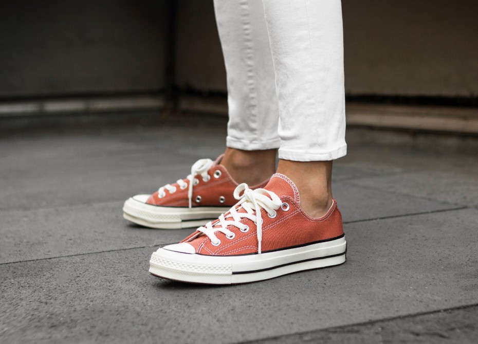 converse terracotta red