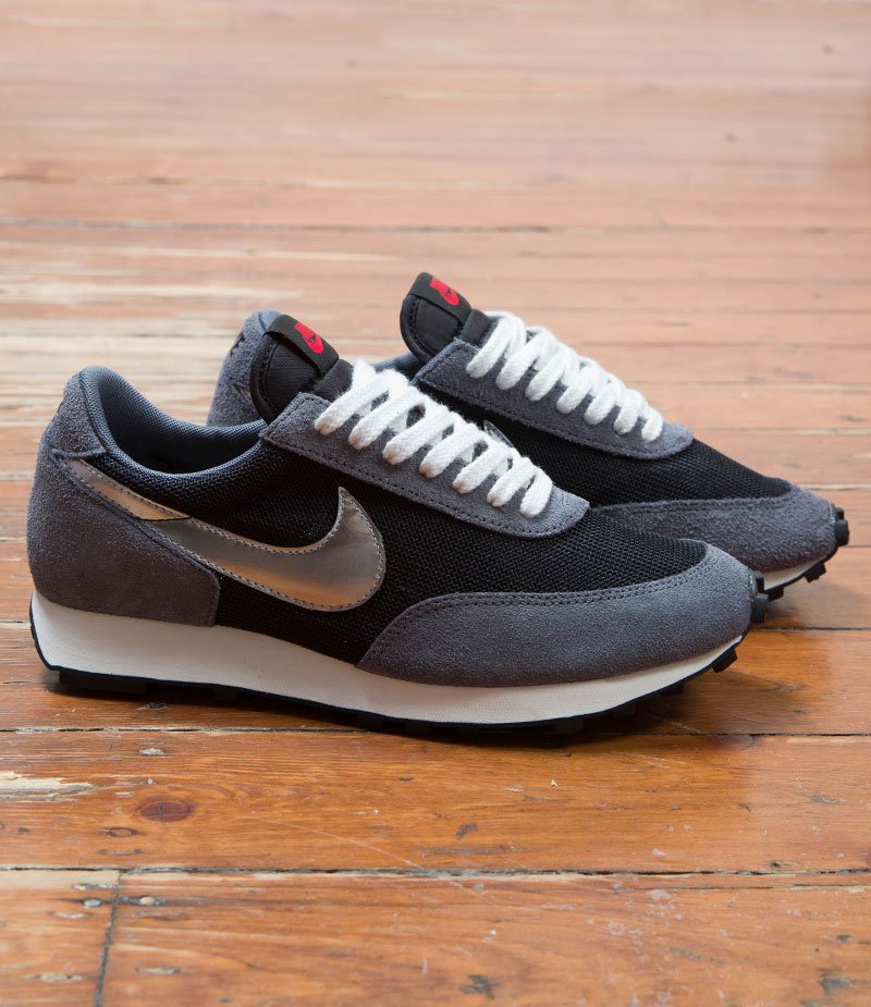 nike daybreak sp black silver