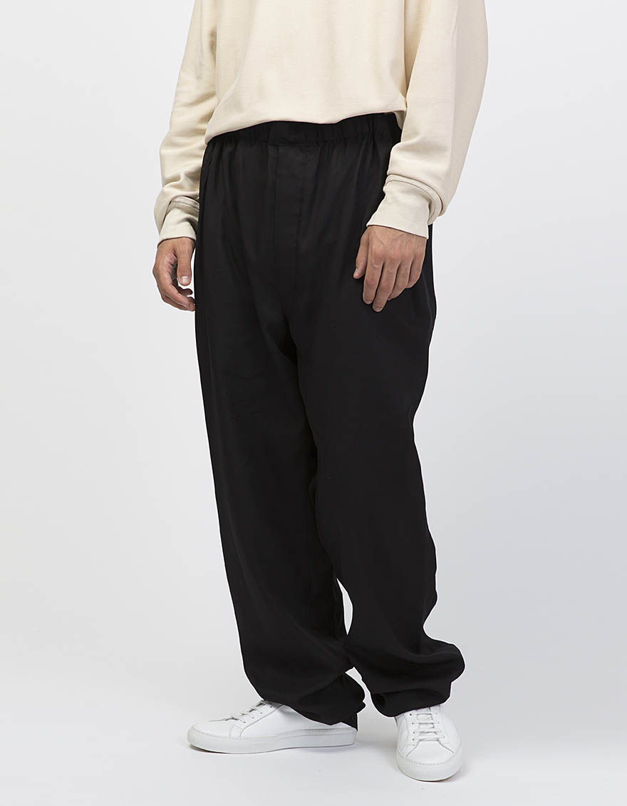 Very Goods | Large Elasticated Pants in Black / LEMAIRE