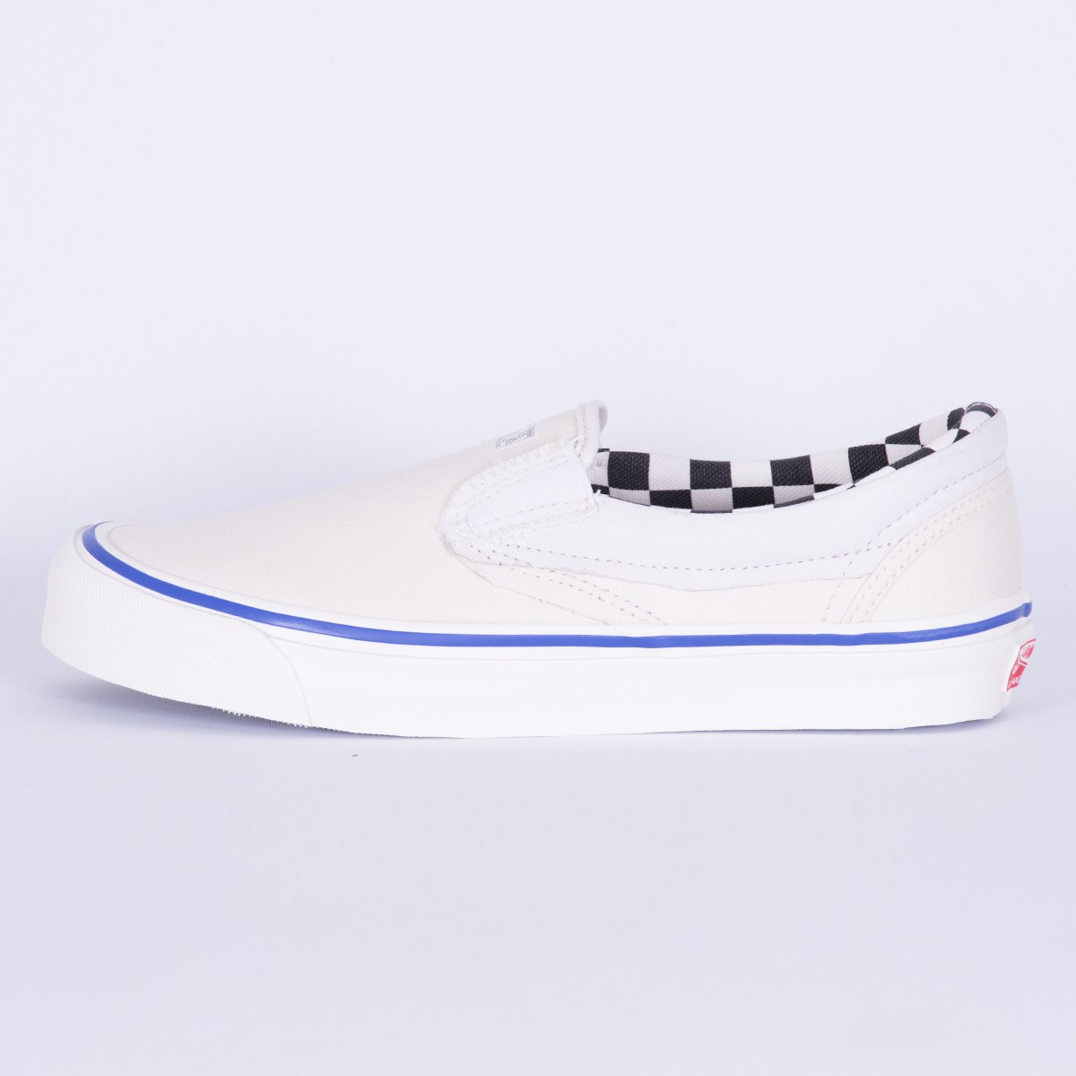 vans slip on inside out