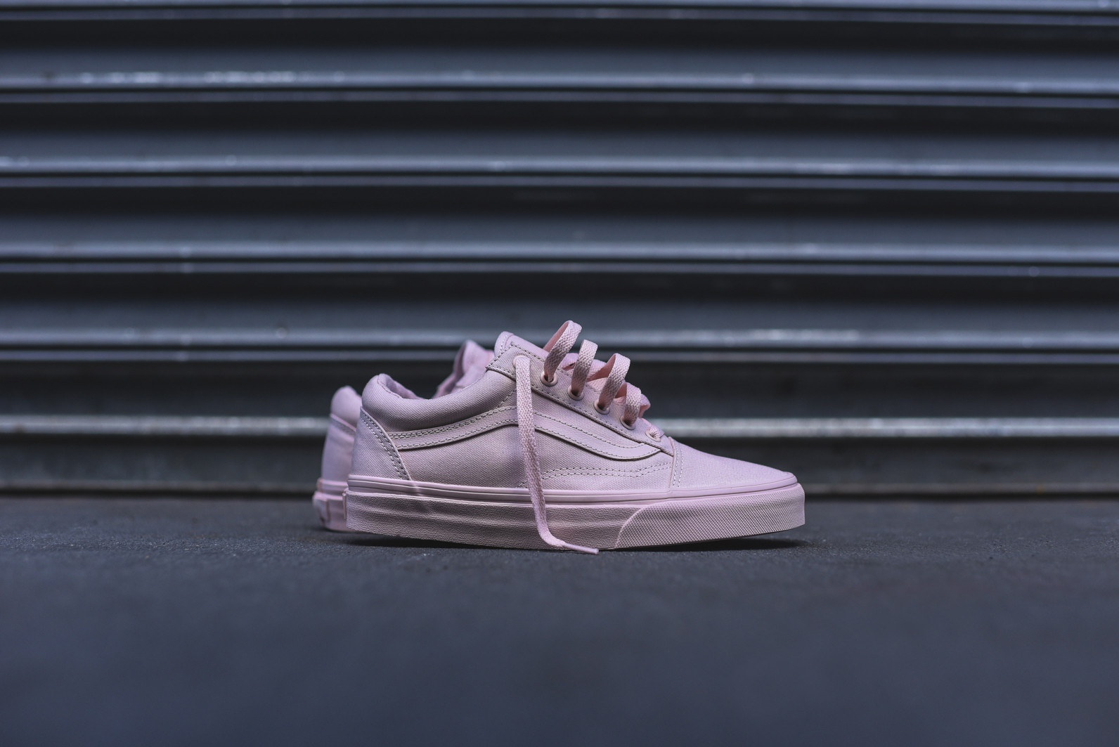 vans old skool mono canvas peach blush