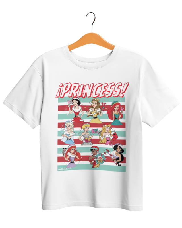 Camiseta blanca con estampado de princesas en colores rojo y verde, estilo navideño
