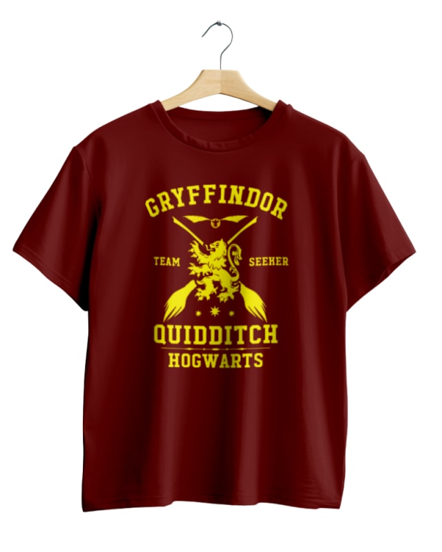Camiseta unisex roja de algodón con diseño de Gryffindor Quidditch en amarillo