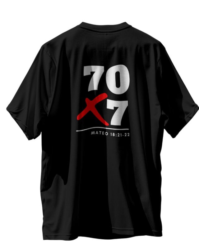camiseta oversize unisex negra de algodón 100% con diseño gráfico en la espalda