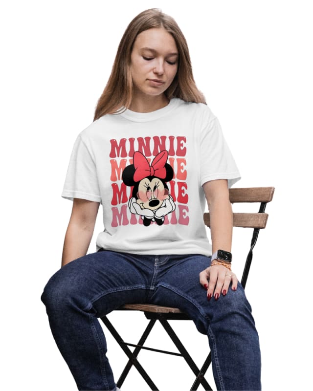 Camiseta blanca de algodón 100% con estampado de Minnie Mouse en colores rojo y negro