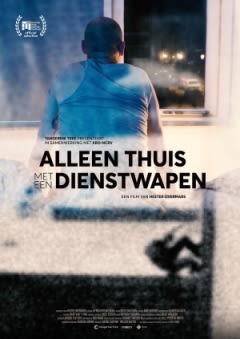 Filmposter van de film Alleen Thuis Met Een Dienstwapen