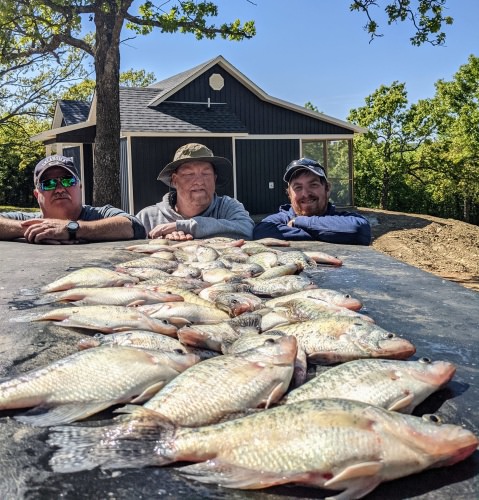 Billy, Josh and Greg fishing with D&K Guide Service on Lake Eufaula. These guys have been with me for over 8 years now,  So we get to go out on the Lake and give each other the hardest time we possibly can and that makes it fun. Fish caught around 4 to 8 feet. Well done gentlemen see y'all again tomorrow for day two action. #bonestixcrappierods.#granpawshairjigs.