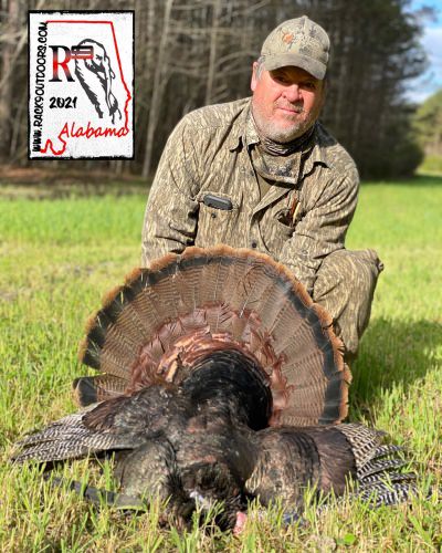 Big Congrats to Keith Warren on his Racknine Alabama Turkey!! 
22.5 lbs
11 3/4 “ beard
1” spurs #alabamaturkeyhunting #turkeyhunting #racknineoutdoors