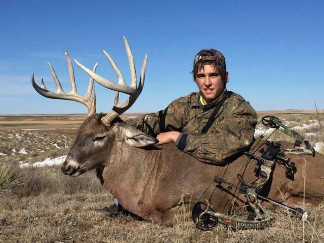 172 inch beast for Lane! Book your next hunt at www.finandfield.com #Hunting #FieldandStream #Colorado #FinandField