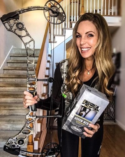 How happy would you be if you got a new bow for Christmas?
What bow would be at the top of your wish list?

#JulieMcqueen | #BowHunting | #Adventure | #TillDeath | #FinandField