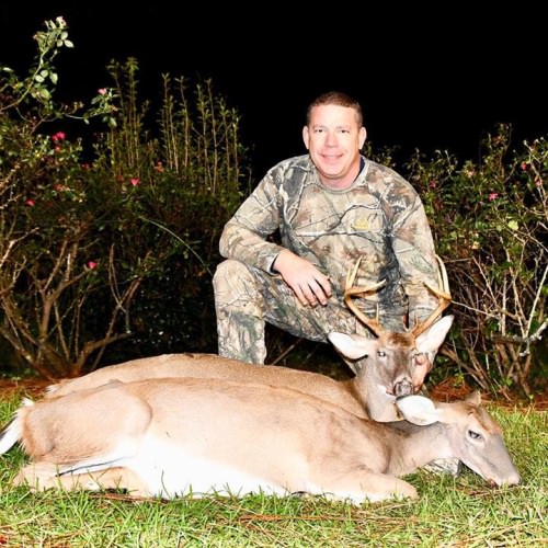 A night of doubles for Keith and Ron with the Wayne Automatic Fire Group. #redblufflodge #scdeerhunting #schoghunting #wayneautomaticfiresprinklers @ Red Bluff Lodge