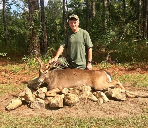 Mr. Frank made a great shot on this 2.5 year old 6 point.