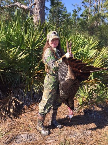 Bravo to Allison on her 1st Turkey!

#Hunting | #GirlsWhoHunt | #FinandField | #MossyOak | #Turkey