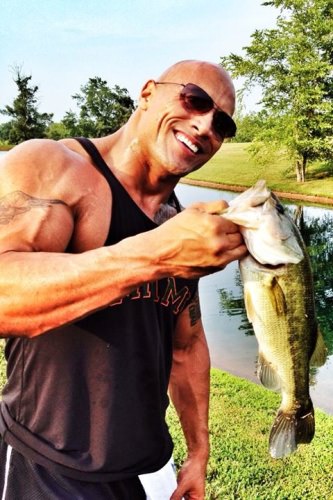 How about that?!  Dwayne The Rock Johnson enjoyed some time fishing.
#CelebritiesWhoFish #FamousSportsmen #Fishing #Outdoors #FinandField