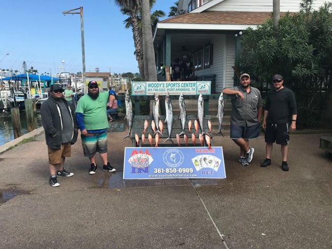 3-23-19 “Texas Bet”
These San Antonio boys wanted a quick trip before driving home. So we ran out got a few limits of King Fish, Bee Liners And released a ton of Red Snapper. Hope y’all had a safe drive home.