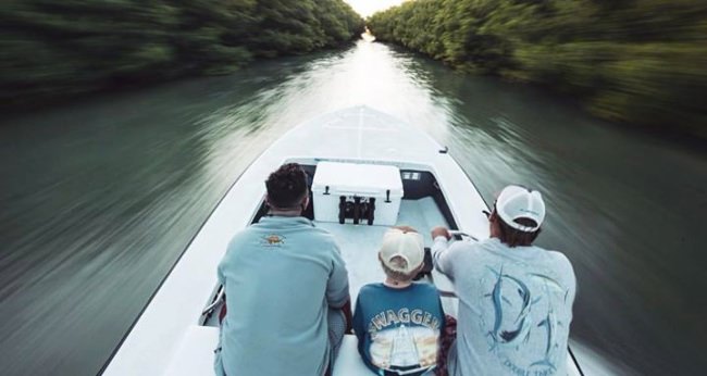 Fly Navarro welcomes Florida Keys Fishing with Backcountry Delights. Check out www.finandfield.com/series/fly-zone-adventures for more great Captains and Charters.

#FlyZone | #Fishing | #FinandField | #Florida | #Adventure