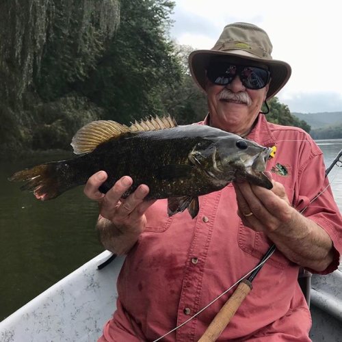 Making memories! #susqguide #smalliesonthefly #keystonesmallies#hydeboats #susquehannariver