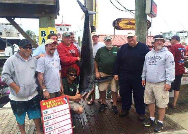 Mako Mania kicked off at Bahia Marina with ton of sharks coming to scales. Ocean City, Maryland is one of Fin & Field Top Adventure Destinations. Pretty work by  Jada II and Rhonda Osprey. Visit https://www.finandfield.com/destinations to learn more about OC top Charter boats, Tournaments, and more. #Fishing #Mako #BahiaMarina #OC #OCMD #FinandField #BookACharter