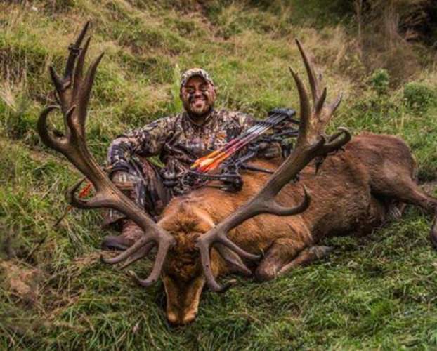 Amazing New Zealand Red Stag for Chris from Fear No Evil w/ Chris Brackett. #BowHunting #Hunting #FearNoEvil #Adventure #FinandField