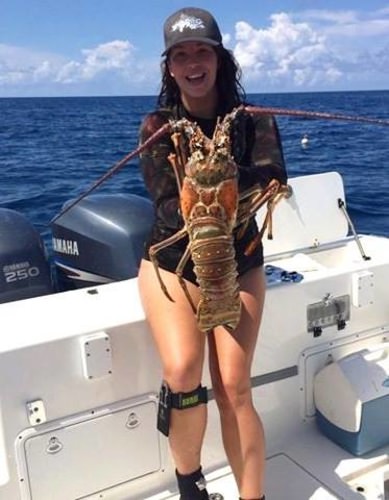 Anyone else pulling lobsters? Angie got a nice one. #Adventure #FinanField #DreamBig2016