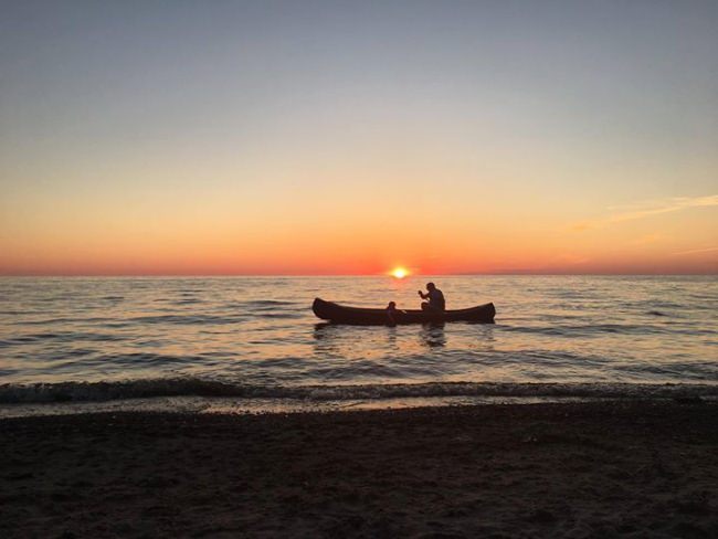 The Salmon River Lighthouse & Marina is a fantastic place to stay while enjoying the excellent family friendly fishing on the Salmon River and Lake Ontario. Or just jump in a canoe at sunset with your kids. They will forget all about video games and TV here. 

http://bit.ly/2oUnStZ

Papa's Pilar | #PapaWouldBeProud | #AdventureSeries | #Endorsed | #ToastToPapa | #Fishing | #Trout | #Salmon