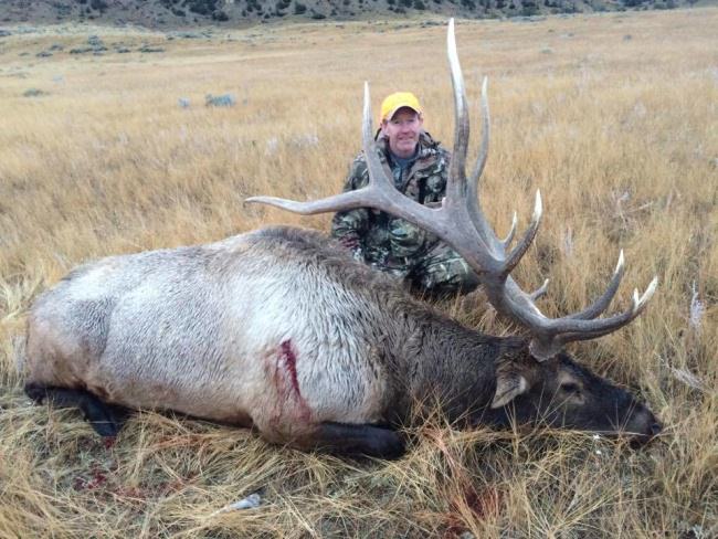 Elk hunting looks outstanding at Wood River Ranch! Book a trip at http://bit.ly/1OorBo7. #Wyoming #Hunting #Elk #FinandField #WoodRiverRanch