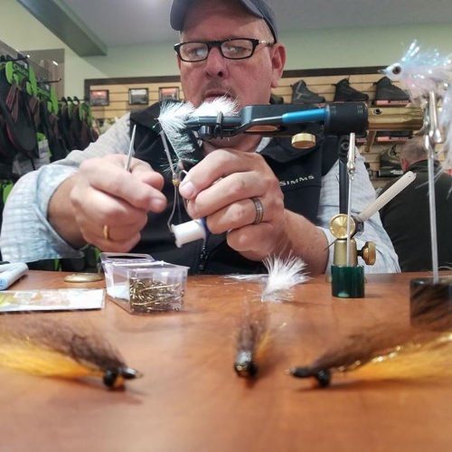 Good times tying flies at TCO Boiling Springs. #susqguide #tcoflyshop #regalvise #shimmeringminnow #hollyflies