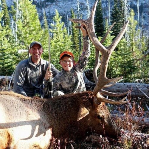 Father & Son making memories elk hunting. Book your adventure at www.finandfield.com #bookatrip #adventure #finandfield #hunting #elk