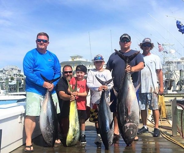 Capt. Dale Lisi - Foolish Pleasures Big Game Fishing put these anglers on some nice fish.  Book your fishing adventure at Fin & Field. #Fishing #NeverASpectator #Adventure #FinandField